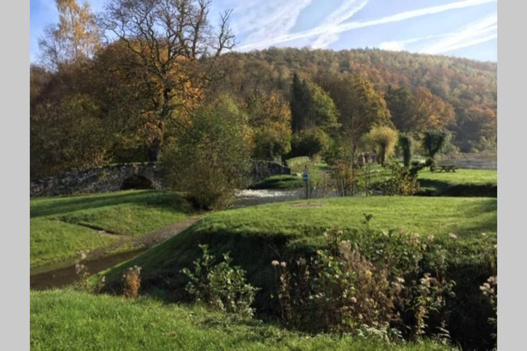 Vieux Logis Een Prachtige Ardeense Vakantiewoning Vresse-sur-Semois ภายนอก รูปภาพ