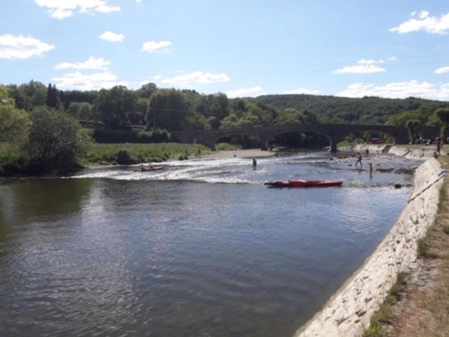 Vieux Logis Een Prachtige Ardeense Vakantiewoning Vresse-sur-Semois ภายนอก รูปภาพ